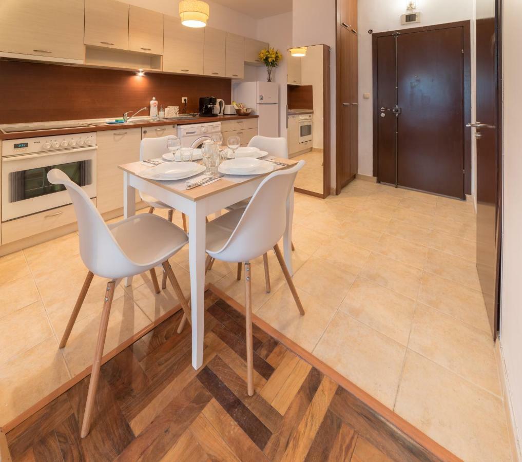 Comfort.Chic.Charming Apt With Terrace Near Ndk Sofia Exterior photo